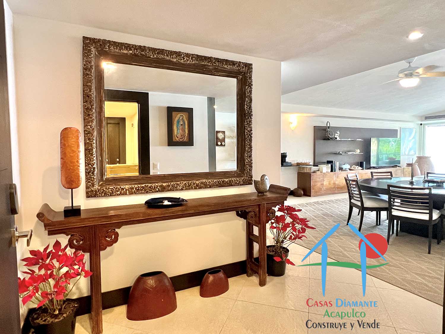 Villa Alejandra 2000 - Vestíbulo de acceso 1